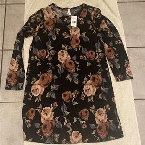 NWT Mia & Tess Floral Dress